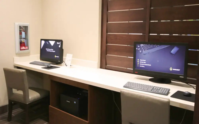 MainStay Suites