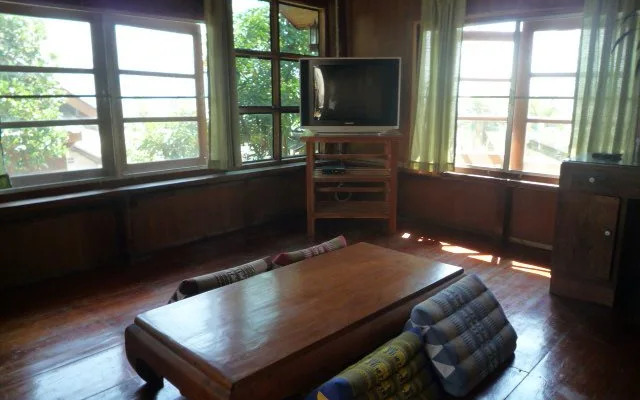 Khum Panta Hotel