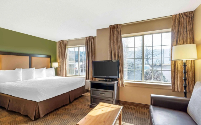 Extended Stay America Select Suites Chicago Westmont Oak Brook