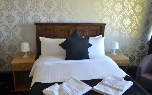 Five JS Accommodation