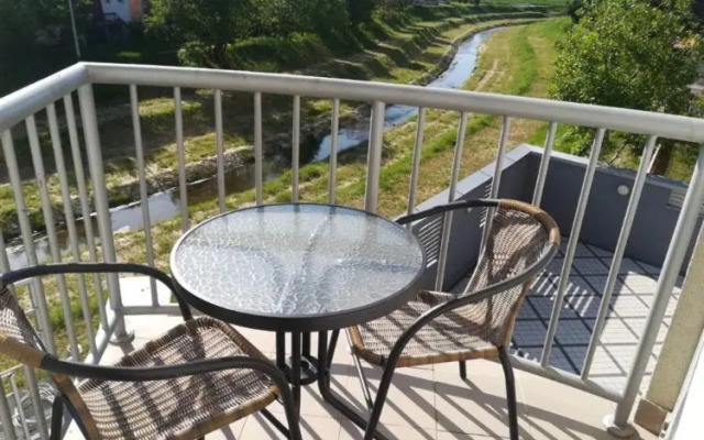 Holiday Wing Apartment 2