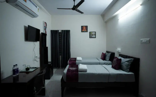 Yellow Bells Serviced Apartments Hitech City