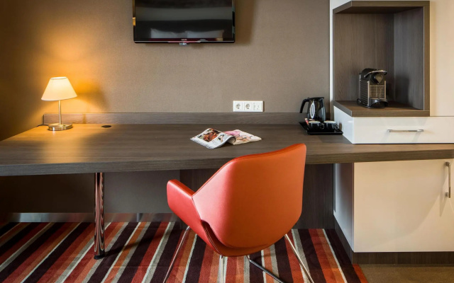 Отель Plaza Premium Grand Winston