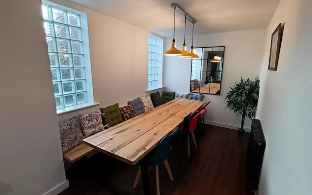 Northampton Oasis - 4 Bedroom House