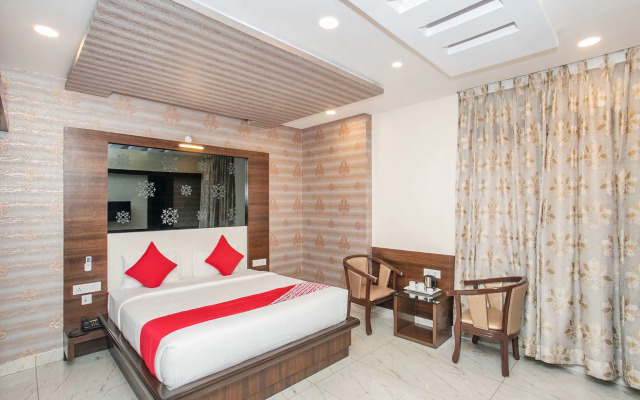 Capital O 15950 J K Residency