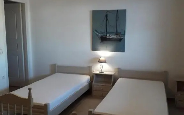 Kyklades Studios & Apartments
