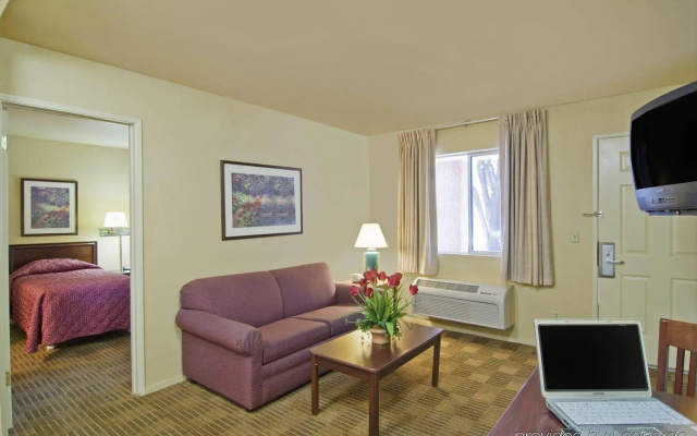 Crossland Economy Studios - Las Vegas - Boulder Highway