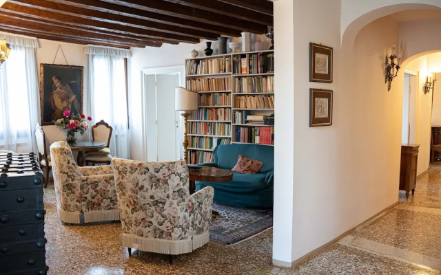 Casa Allegra by Ca-sa Check