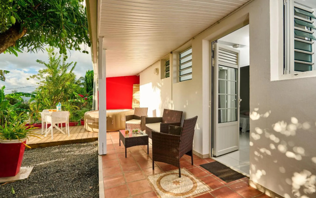 Suite cosy avec jacuzzi et jardin - BED AND COFFEE CITY
