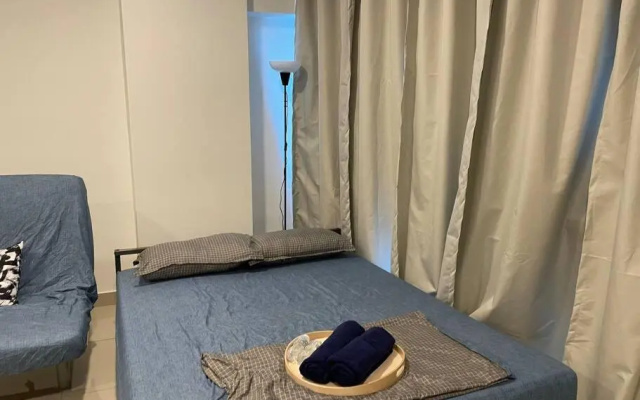 Entire unit Section 13 PJ /Pool/Wifi/Netflix/Gym