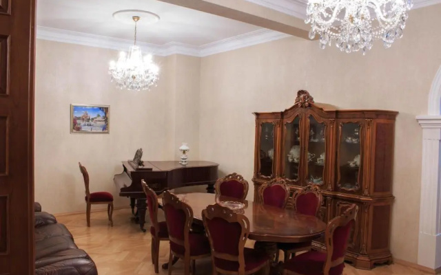 Luxury House