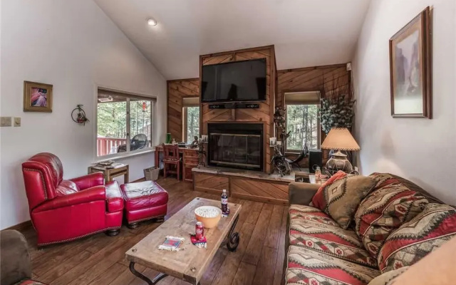 DreamCatcher - Two Bedroom Cabin