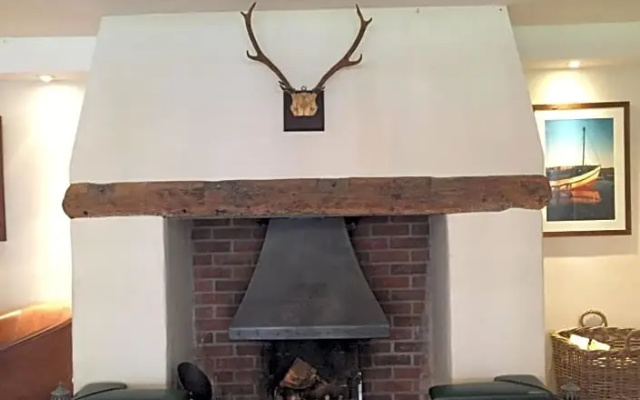 The Rose And Crown