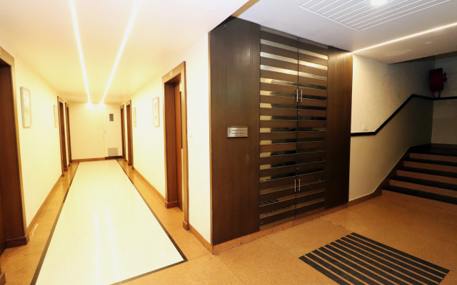 Hotel Rajhans Regent