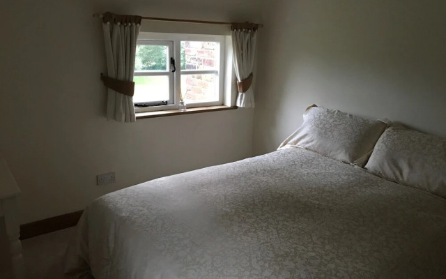 Character Farmhouse in the Heart of Cheshire