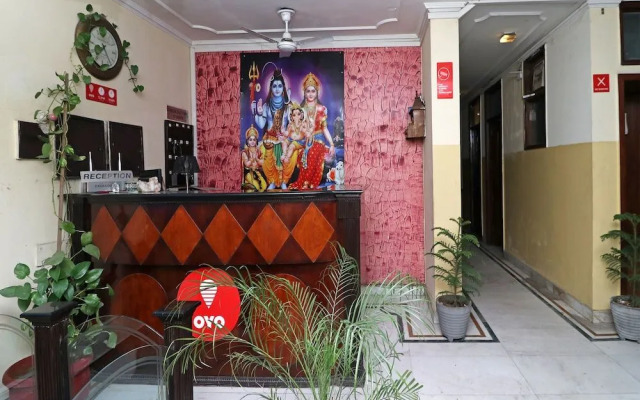 OYO 24421 Classic Hotel