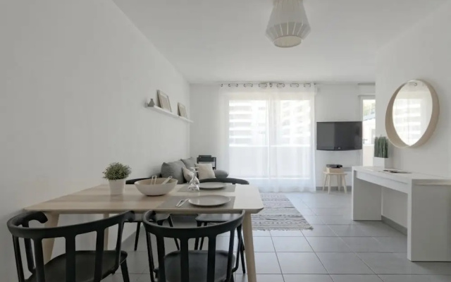 L'escale du Prado Private Apartment