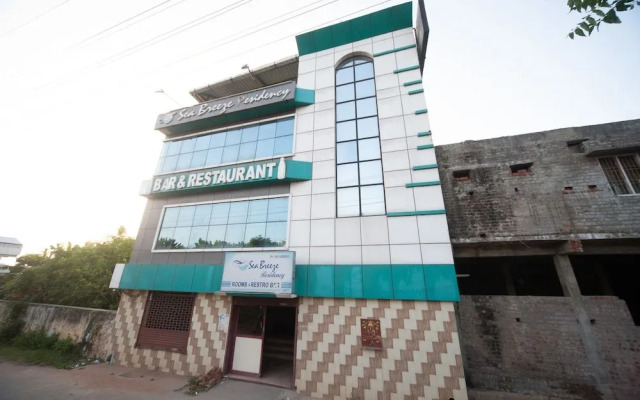 Sea Breeze Residency By OYO Rooms