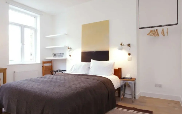 The London Agent Fitzrovia Studio 1