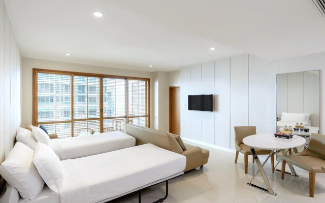 Отель Grande Centre Point Ploenchit