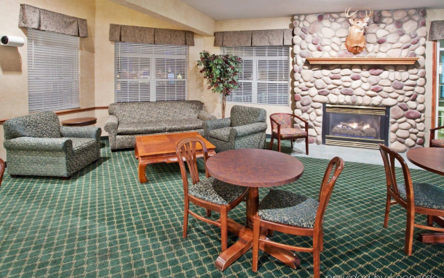 Holiday Inn Express St. Ignace-Lake Front by IHG