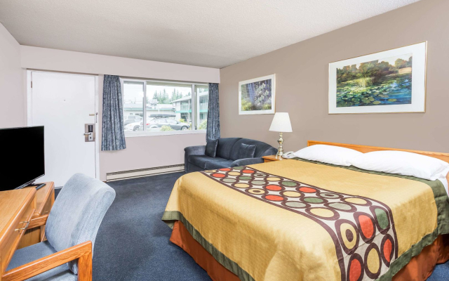 Quesnel Inn