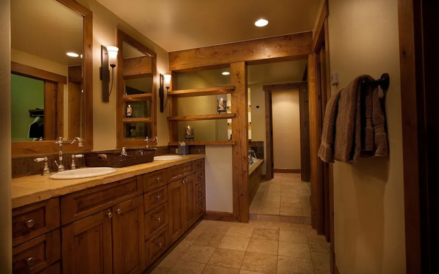 Elkstone Place 6