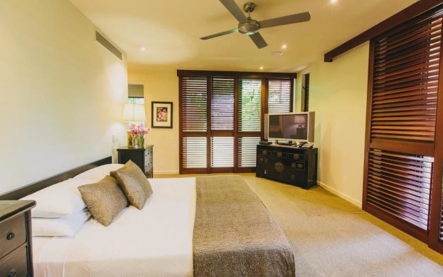 Meryula Luxury House