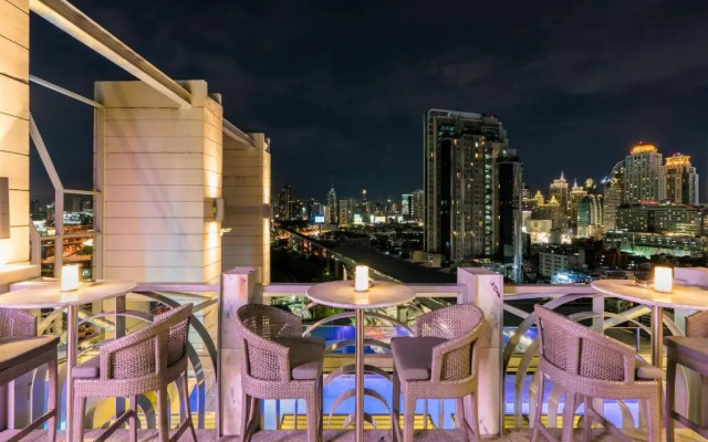Отель Akara Hotel Bangkok