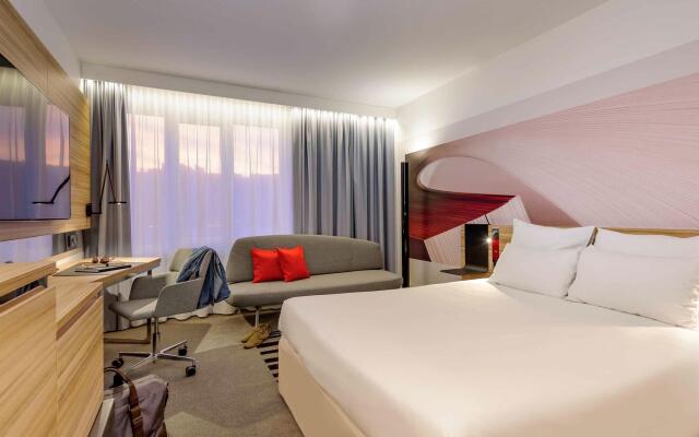 Отель Novotel Koln City Кёльн комната для гостей