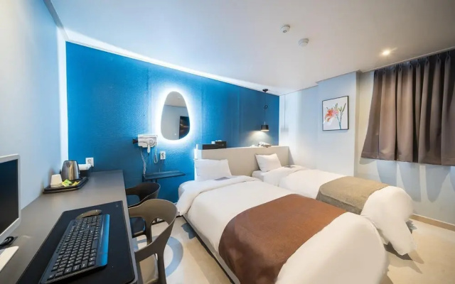 Uiwang Hotel Nine