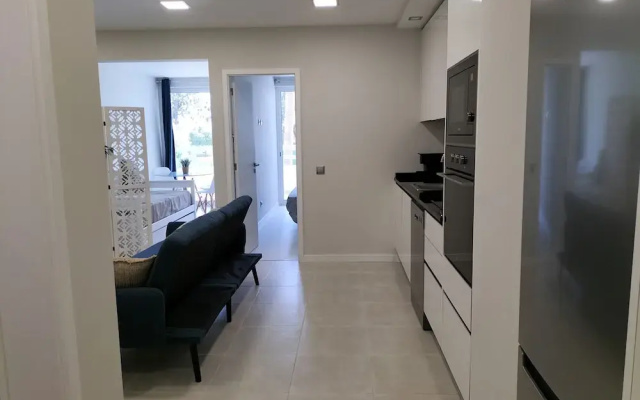 Amazing Green Tower 3 Castle Flat With Balcony