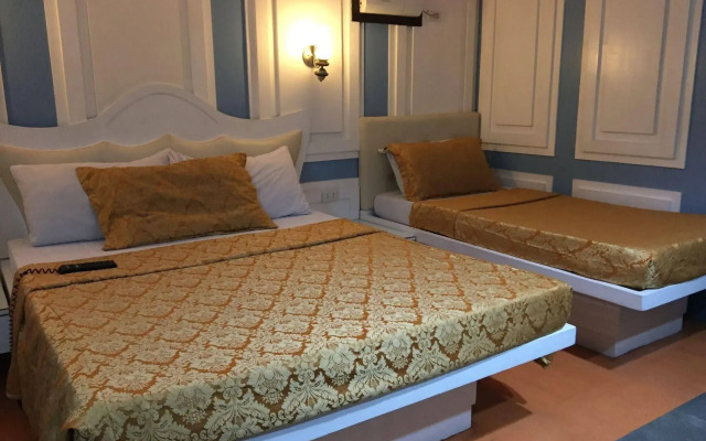 Icon Hotel