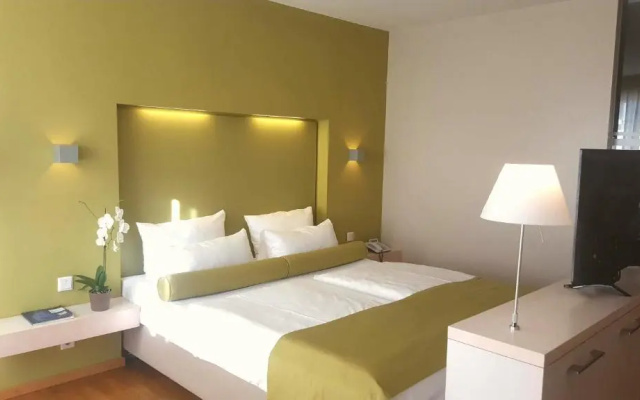 Nymphe Strandhotel & Apartments