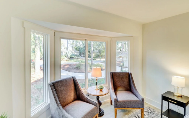 49 Governors - 3 Br Home