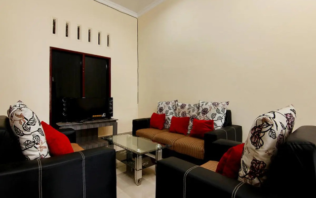 OYO 1694 Pariban Homestay
