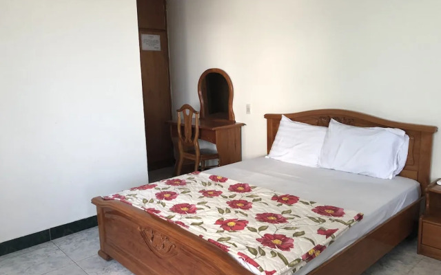Tay Ho Hotel