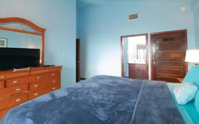 Suite E303 Mara Laguna