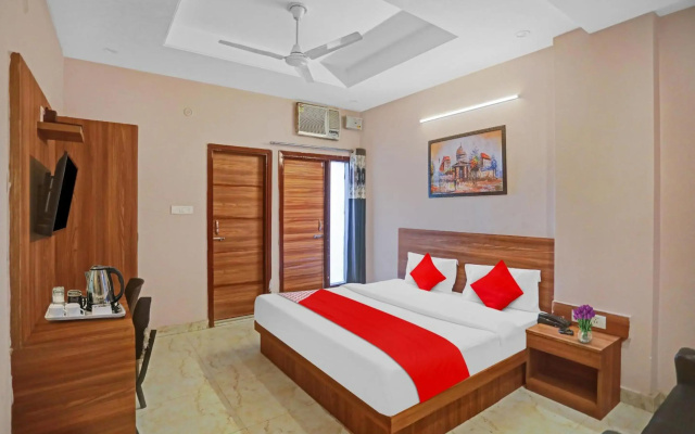 OYO Flagship 70339 Hotel Smile Residency