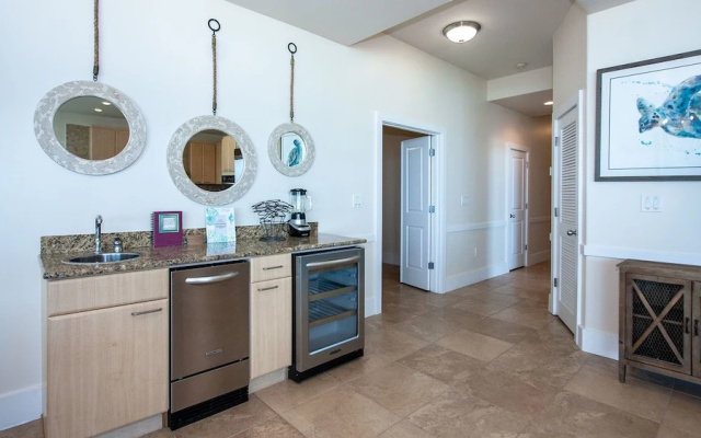 Three Bedroom With Media Room - Unit Crdph15