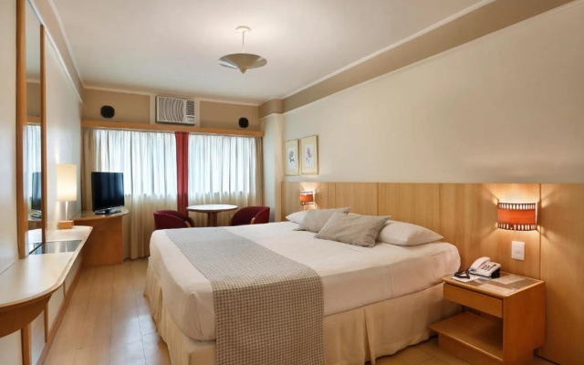 Mirasol Copacabana Hotel