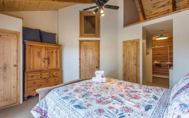 317 Tower Apartment