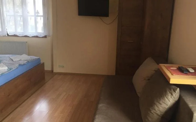 Yowan Apartments