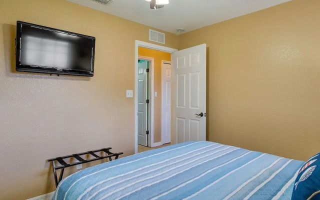 Clewiston 'bluegill' Home Rental w/ Fishing Pond!