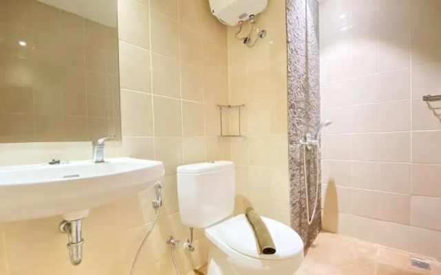 Fancy And Nice 2Br Apartment At Parahyangan Residence