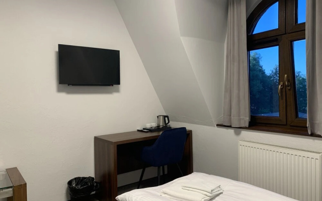 Hotel RED