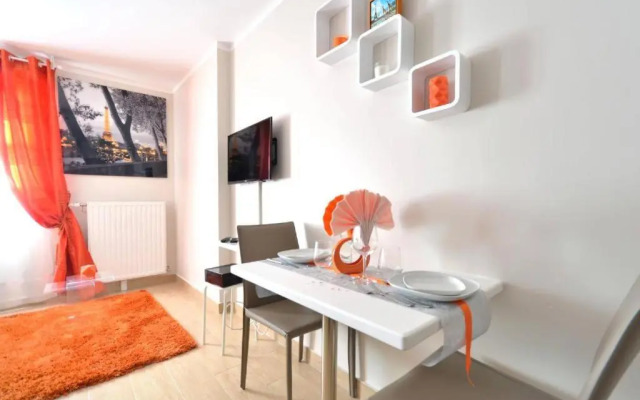 Orange Studio Paris Disneyland