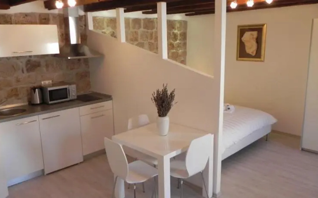 Studio Makala