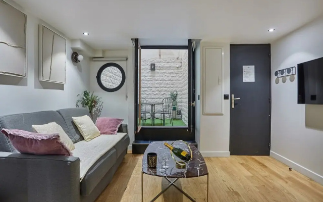 Charming Apartment Faubourg St Honore Madeleine