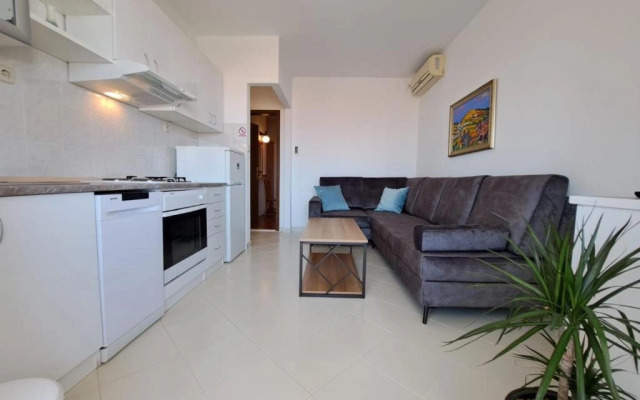 Apartment Jelica Sea View